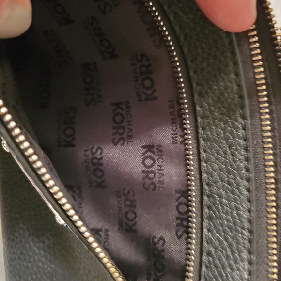 Black MK clutch wallet - Picture 4 of 5